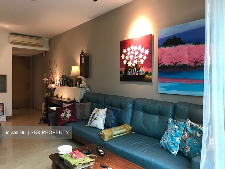 Tanamera Crest thumbnail photo